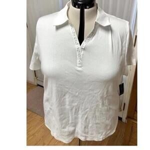 NWT Karen Scott white plus size v neck tee with beaded detail. Size 3x